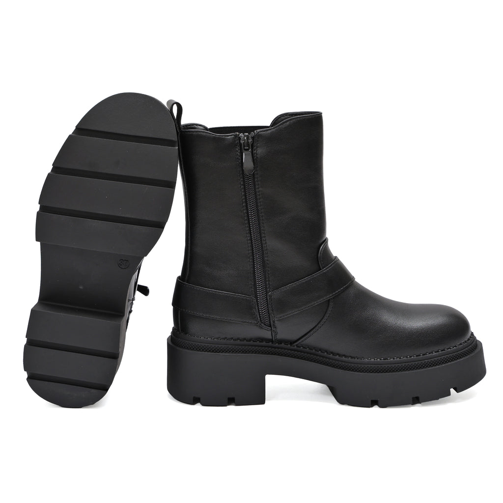 Stivaletto in simil pelle con fascia elastica e cinturini- Art.DQR9025