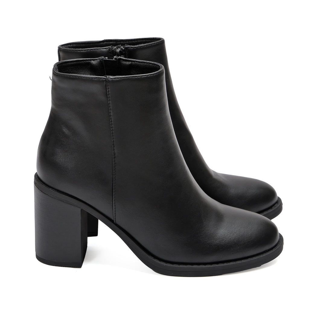 Stivaletto in simil pelle con tacco- Art.BM203