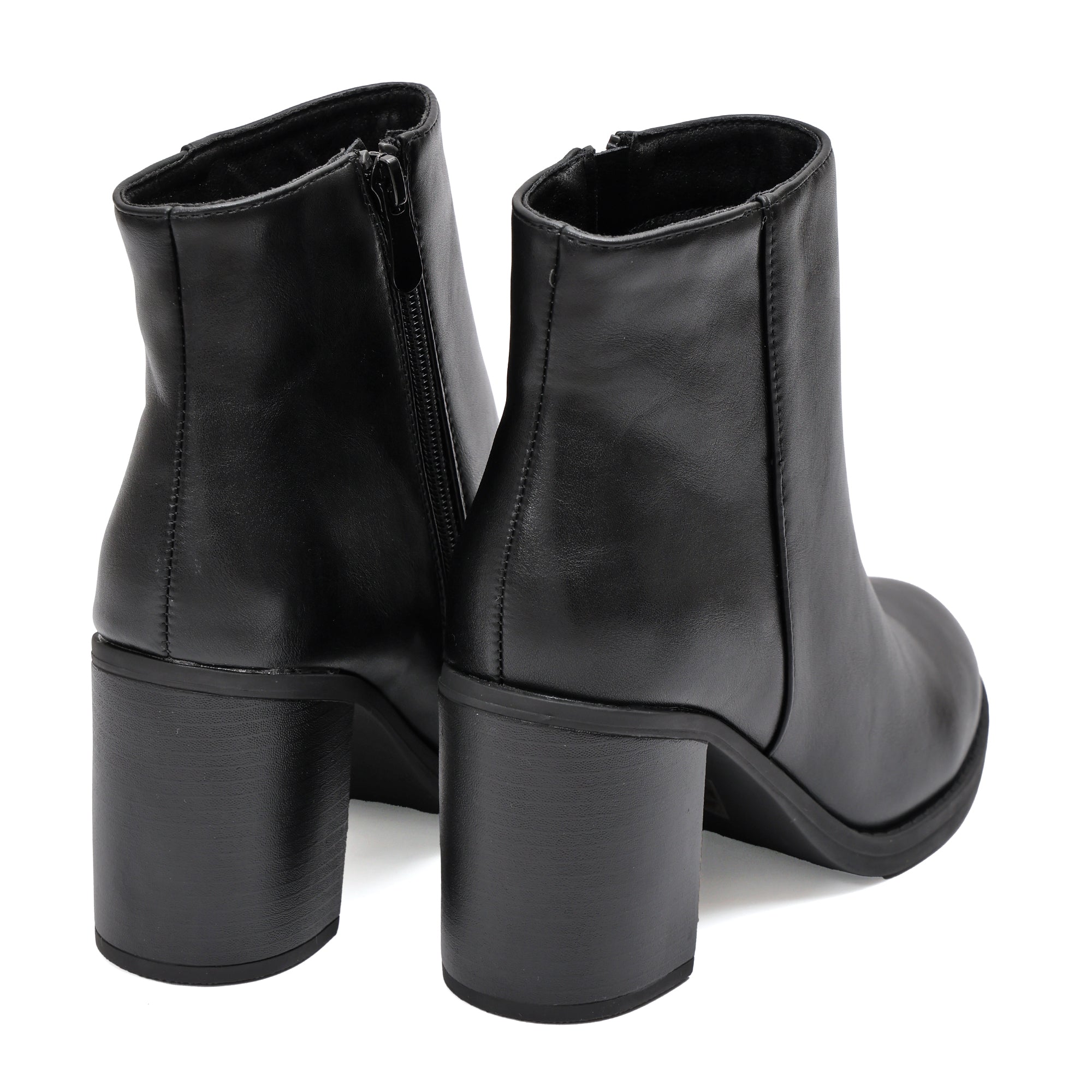 Stivaletto in simil pelle con tacco- Art.BM203