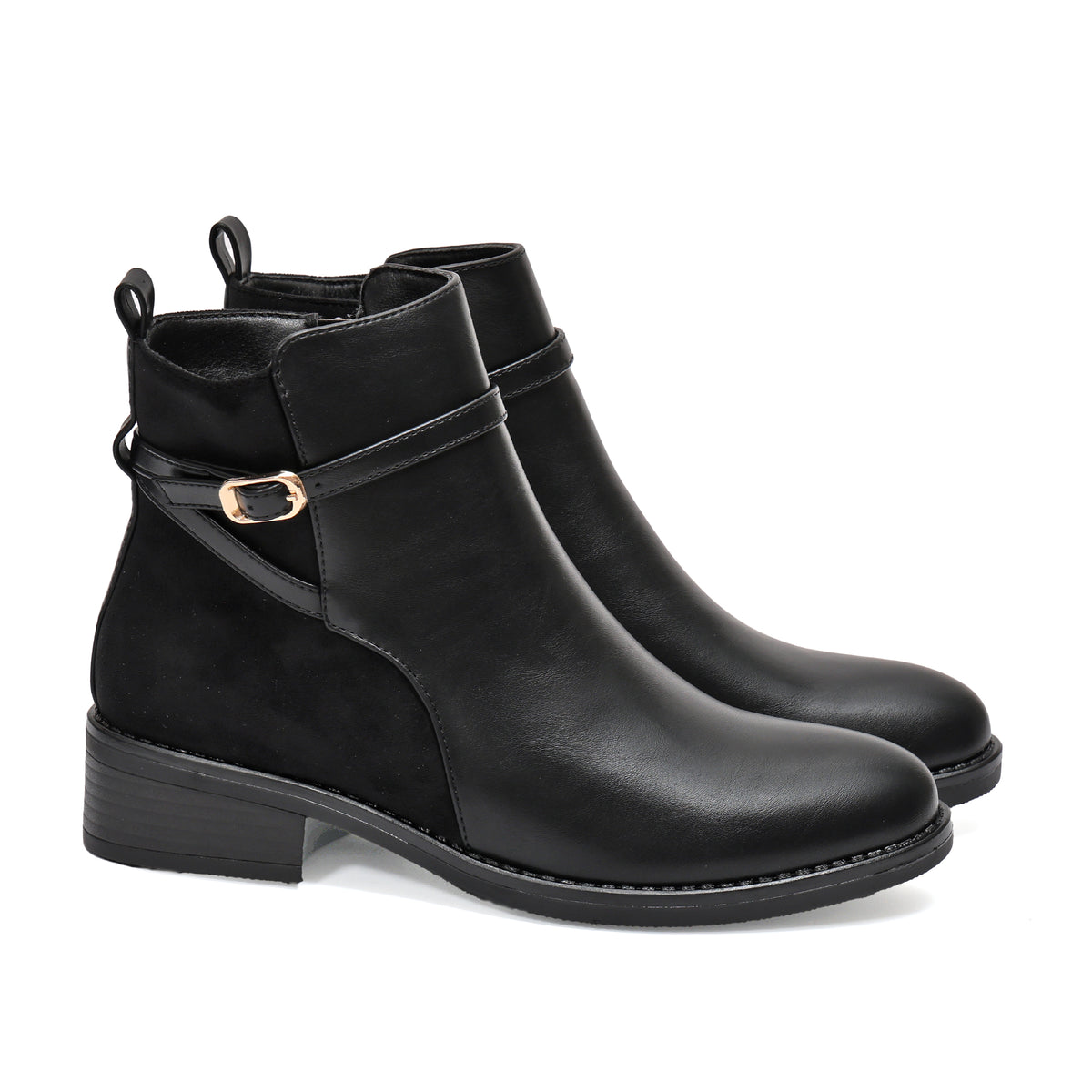 Stivaletto in simil pelle con fibbia dorata- Art.68328