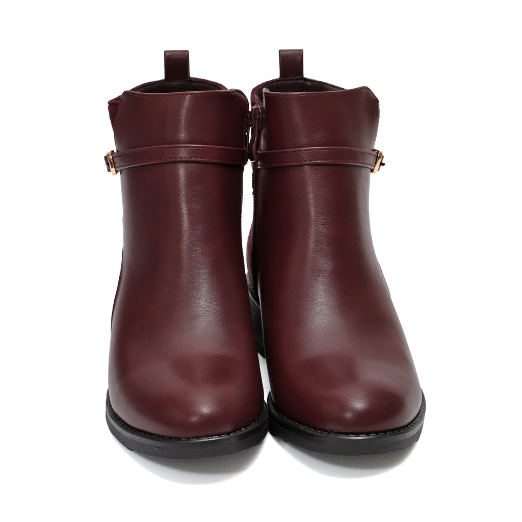 Stivaletto in simil pelle con fibbia dorata- Art.68328