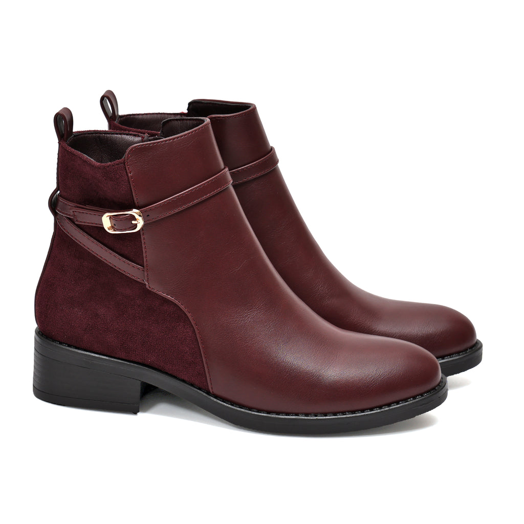 Stivaletto in simil pelle con fibbia dorata- Art.68328