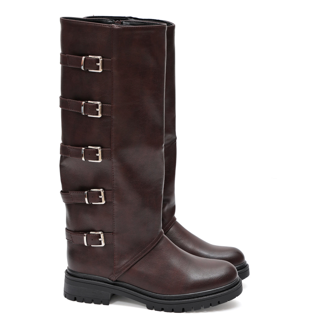 Stivale in simil pelle con cinturini- Art.9245