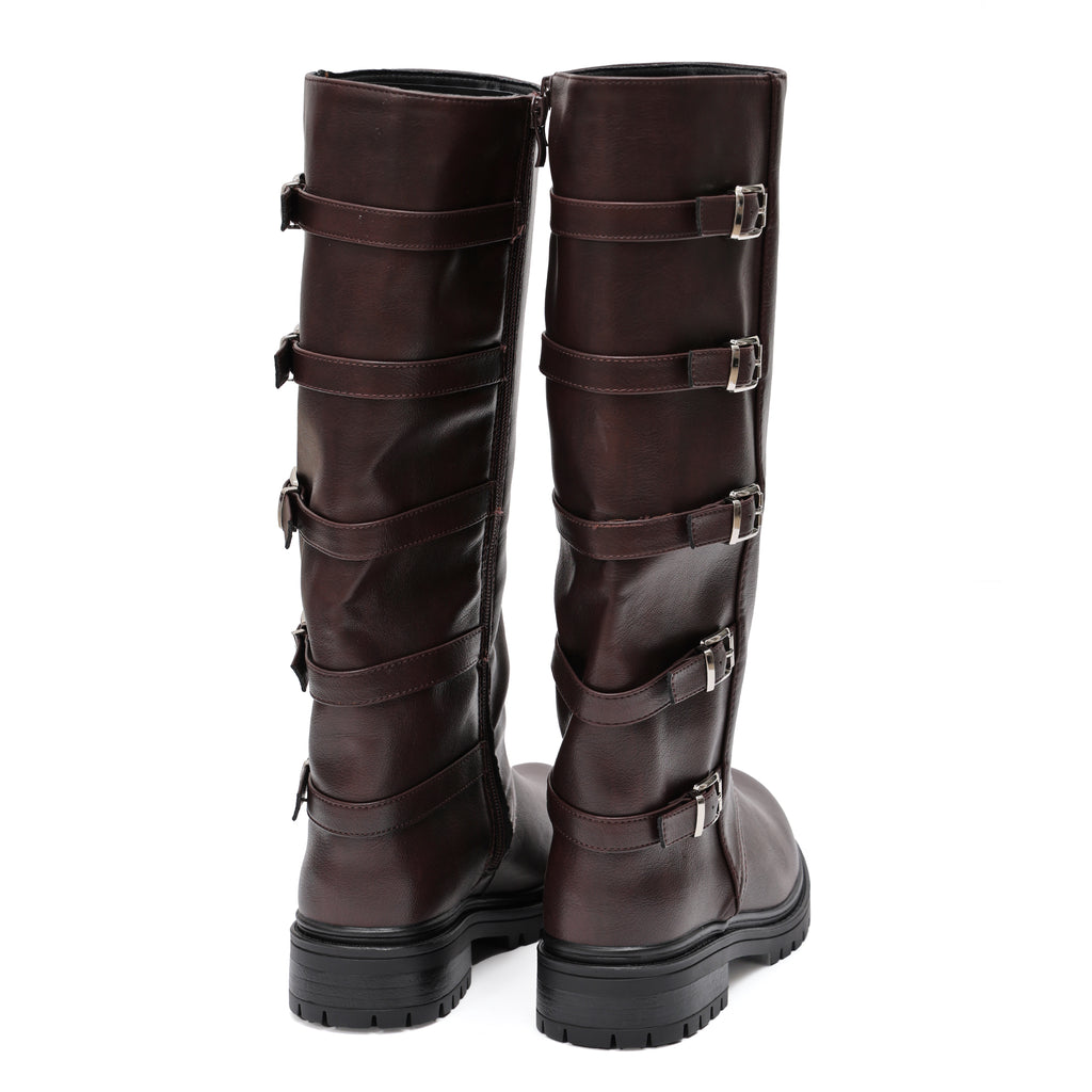 Stivale in simil pelle con cinturini- Art.9245