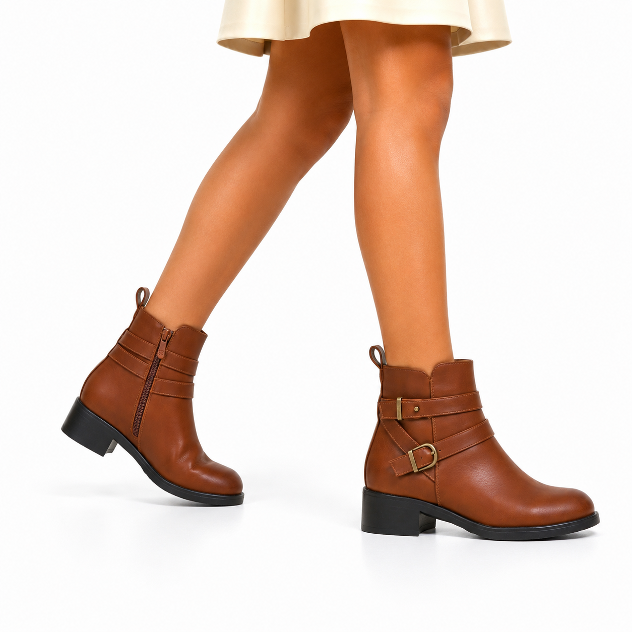 Stivaletto in simil pelle con fibbia- Art.CHC313